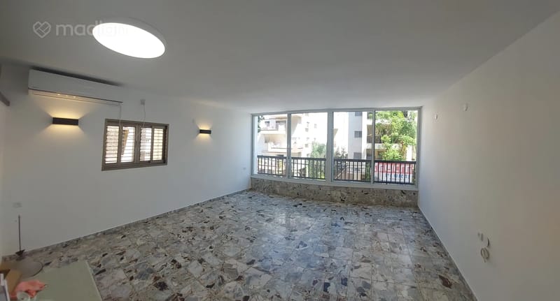 תמונה ממדלן – 4.5 חדרים • 7,000 ₪, מנדלסון 10, המרכז השקט, פתח תקווה (1)