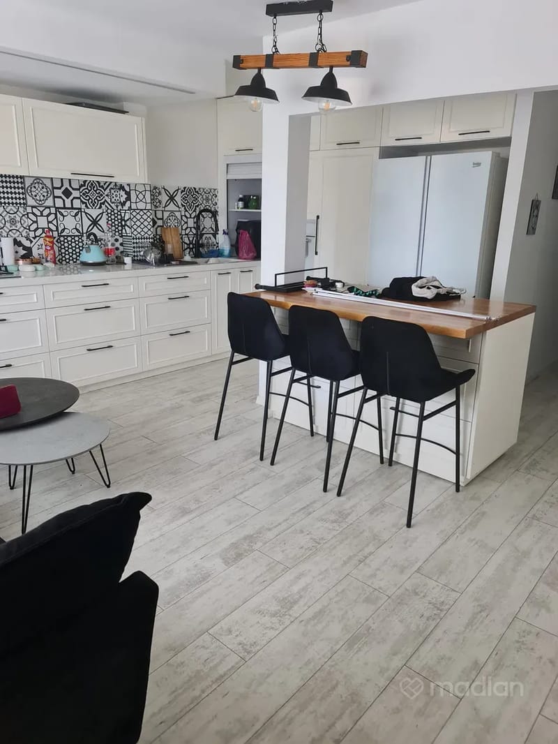 תמונה ממדלן – 4 חדרים • 6,350 ₪, נביאים 33, יוספטל, כפר סבא (1)