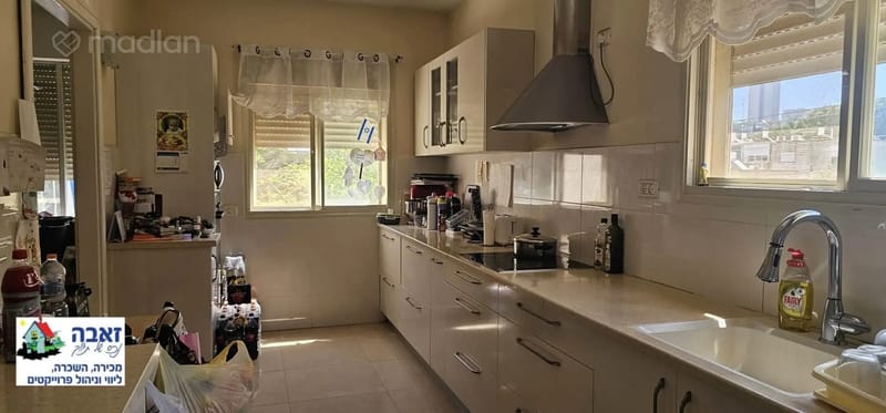 Photo from Madlan – 4 Rooms • ₪4,700, נרקיסים 1, Western Carmel, Haifa (1)