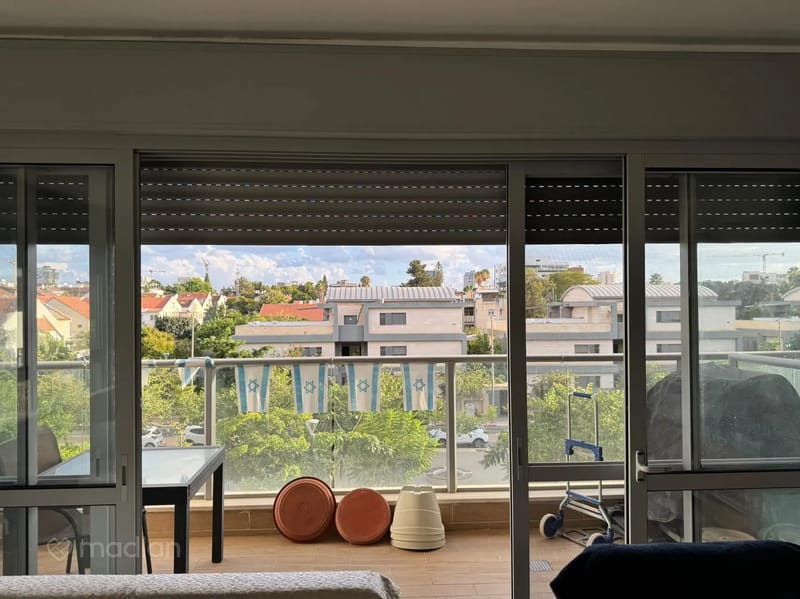 תמונה ממדלן – 4 חדרים • 9,850 ₪, דן שומרון 12, הרצלייה הירוקה, הרצליה (1)