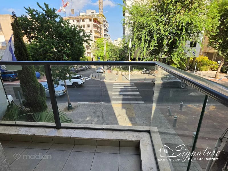 תמונה ממדלן – 4 חדרים • 7,600 ₪, הרא"ה 180, יד לבנים, רמת גן (1)