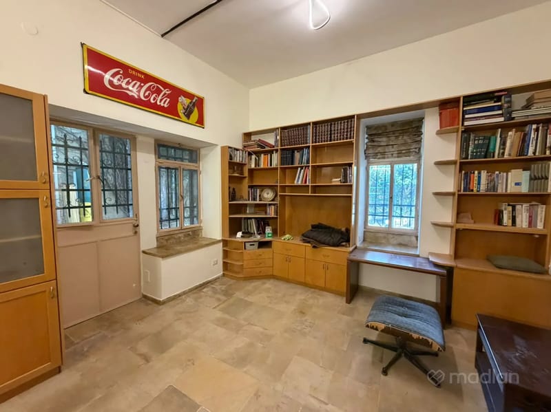 תמונה ממדלן – 3 חדרים • 8,500 ₪, הירמוך 8, מחנה יהודה (לב העיר), ירושלים (1)