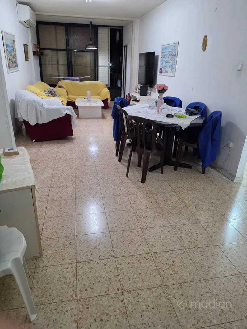 תמונה ממדלן – 2.5 חדרים • 1,650,000 ₪, בן ציון ישראל 8, בת ים (1)