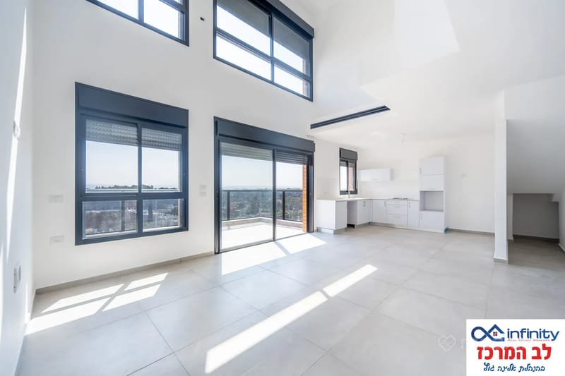 Фото с Madlan – 4 Комнаты • 8,200 ₪, ברנר 30, Йосефталь, Петах-Тиква (1)