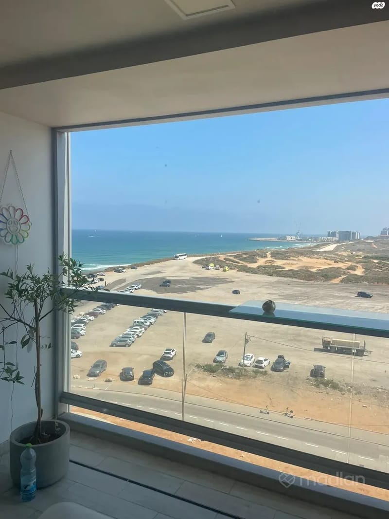 תמונה ממדלן – סטודיו • 1,900,000 ₪, יוניצ'מן 21, גלילות, תל אביב (1)