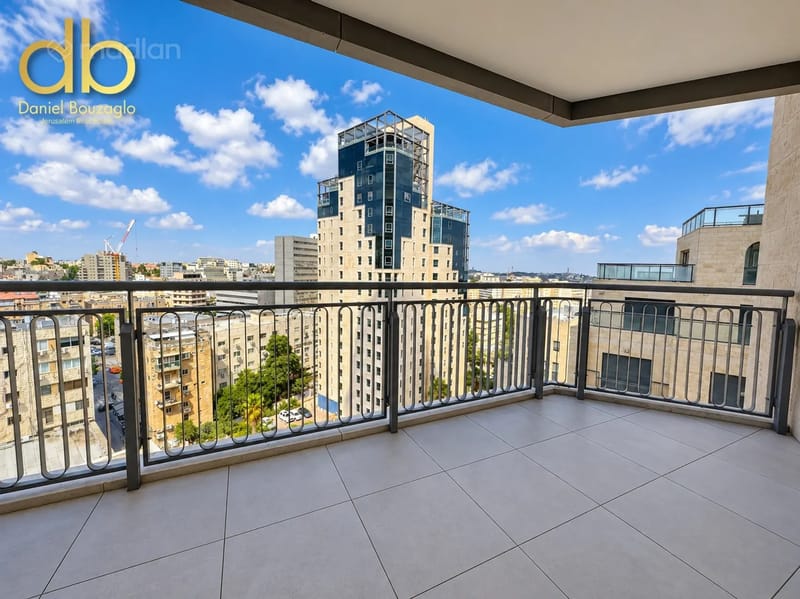תמונה ממדלן – 3 חדרים • 15,500 ₪, מאיר שחם 10, מרכז העיר, ירושלים (1)
