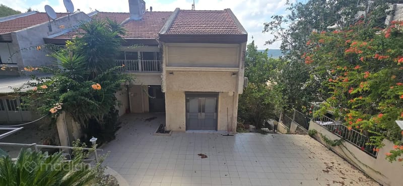 תמונה ממדלן – 8 חדרים • 4,100,000 ₪, שארית הפליטה 23, הוד הכרמל, חיפה (1)