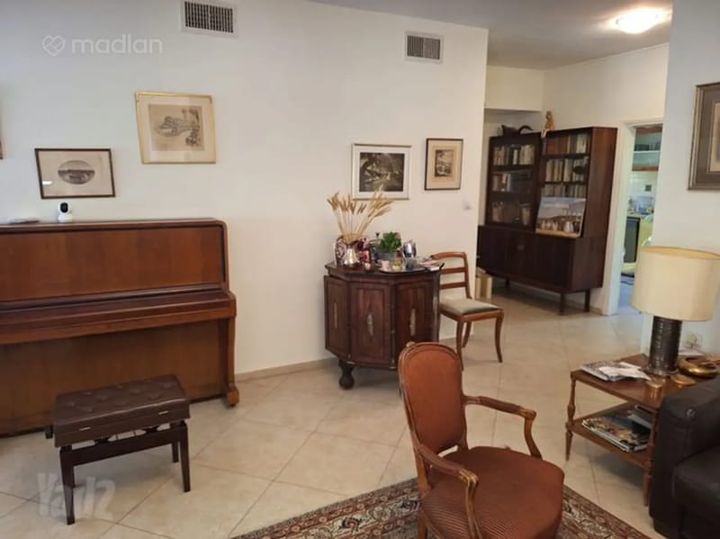 תמונה ממדלן – 3 חדרים • 6,900 ₪, צרויה 18, גבעת חנניה (אבו תור), ירושלים (1)
