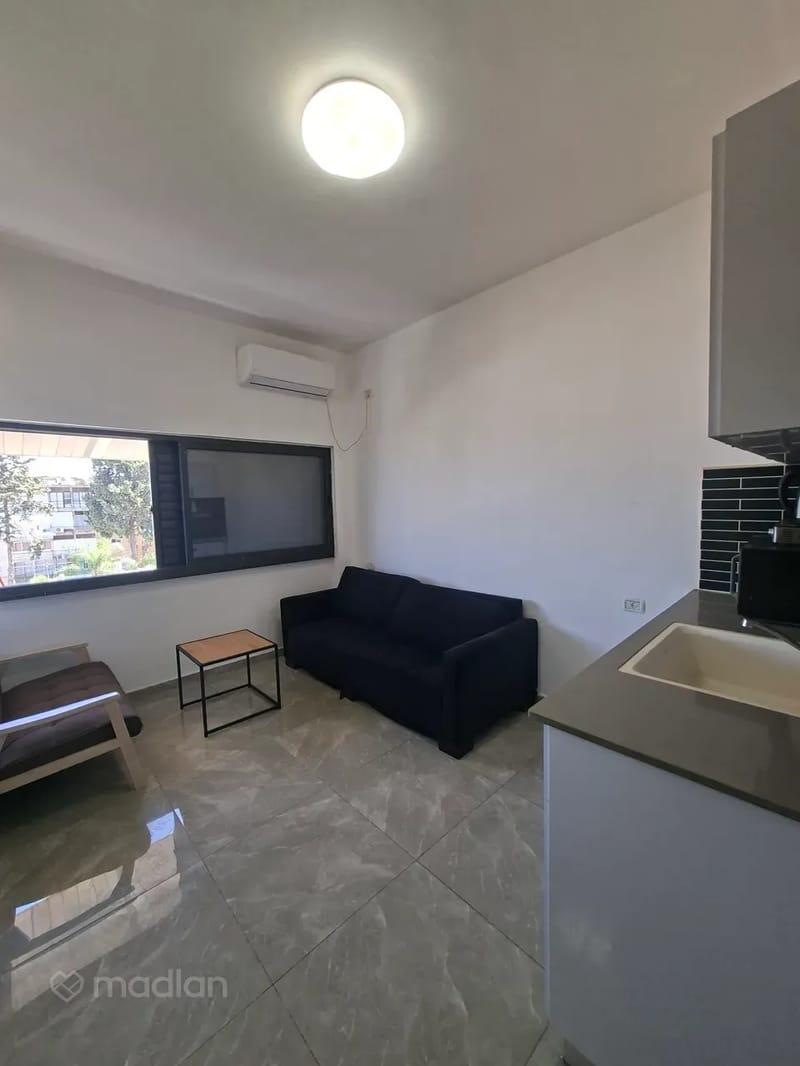 תמונה ממדלן – 2 חדרים • 2,500 ₪, הגיבורים 34, חליסה, חיפה (1)