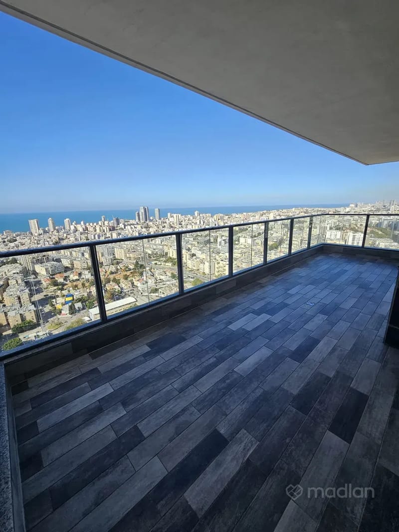 Photo from Madlan – 5 Rooms • ₪3,230,000, הרב ניסנבאום 37, Bat Yam (1)