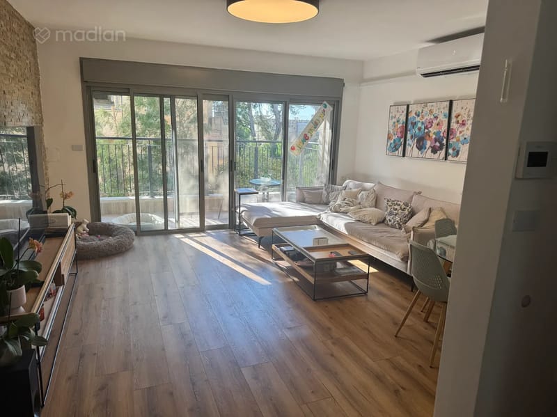 תמונה ממדלן – 4.5 חדרים • 9,800 ₪, בית"ר 15, תלפיות, ירושלים (1)