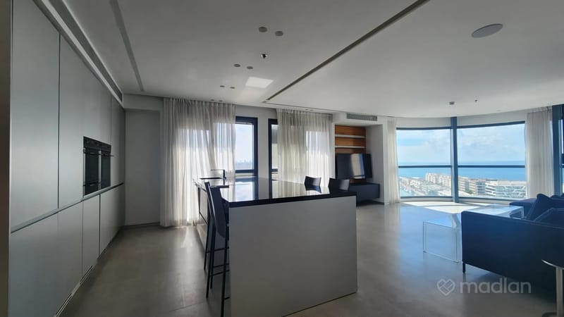 תמונה ממדלן – 3 חדרים • 21,000 ₪, הצדף 13, מרינה, הרצליה (1)