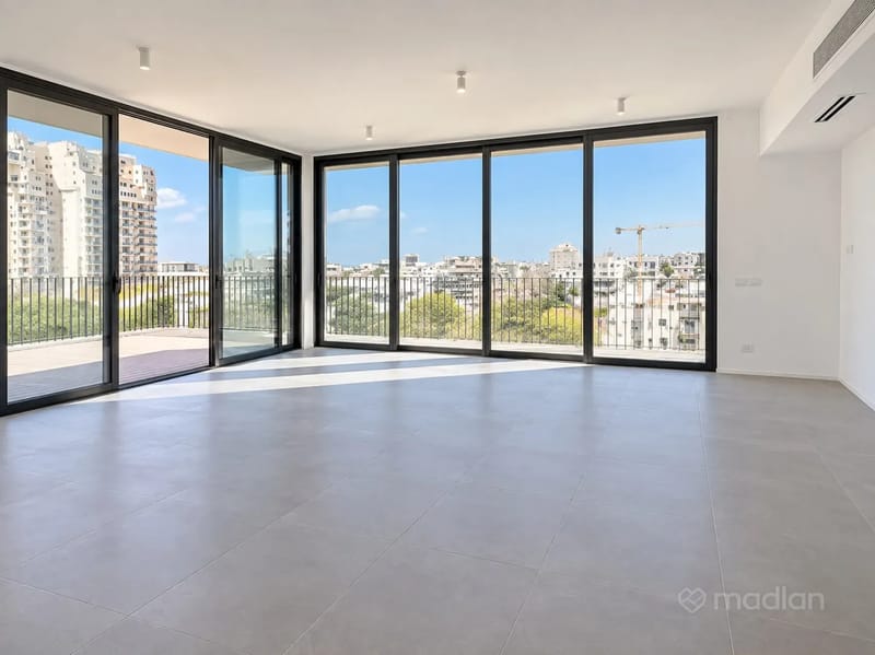 תמונה ממדלן – 4 חדרים • 11,000 ₪, המעפילים 12, יד אליהו, תל אביב (1)