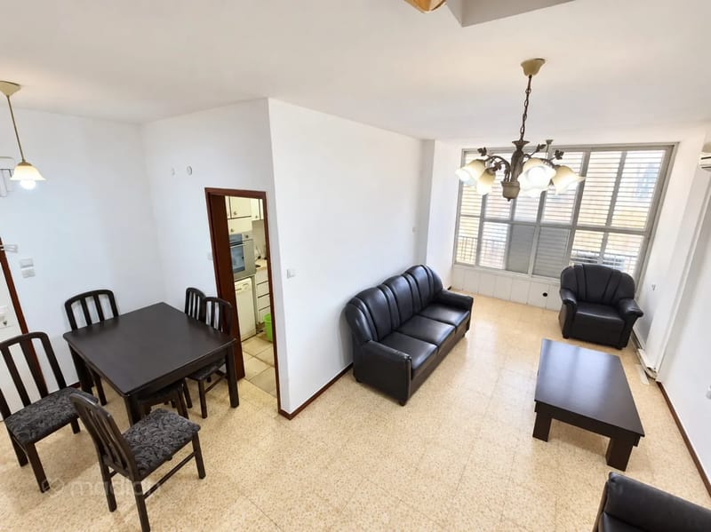תמונה ממדלן – 3.5 חדרים • 1,890,000 ₪, ארלוזרוב 71, עצמאות - יוספטל, בת ים (1)