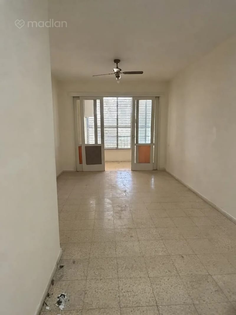 תמונה ממדלן – 3 חדרים • 4,900 ₪, רוטשילד 60, לב המושבה, פתח תקווה (1)