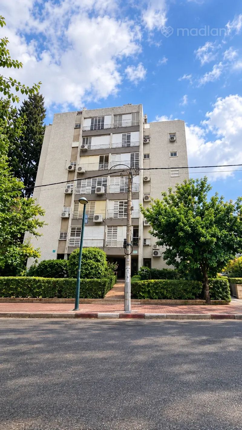 תמונה ממדלן – 4 חדרים • 2,690,000 ₪, הגר"א 11, פועלים ד', כפר סבא