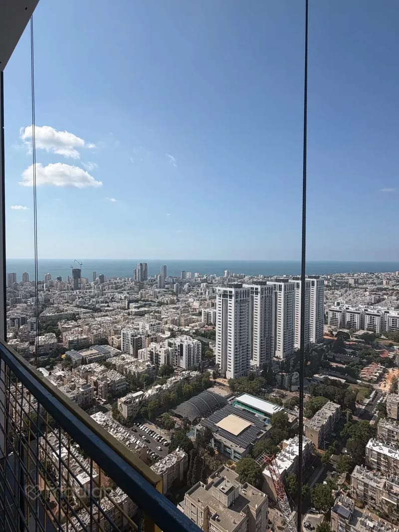 Photo from Madlan – 3 Rooms • ₪8,000, יוספטל 105, Ramat Yosef, Bat Yam (1)