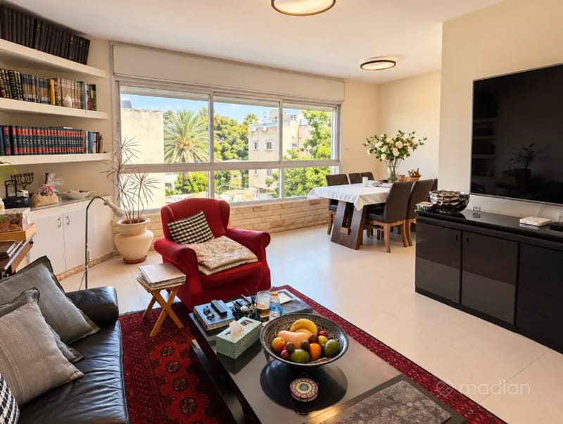 תמונה ממדלן – 5 חדרים • 3,150,000 ₪, הפלוגות 16, התקווה, תל אביב (1)