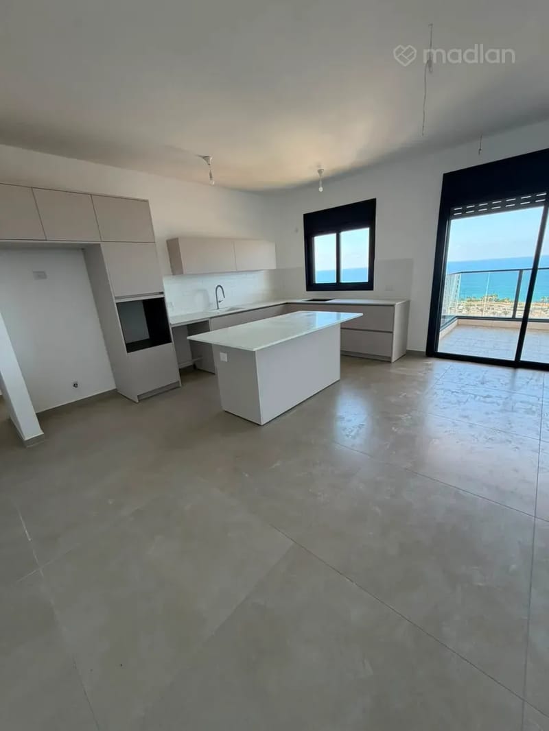 Photo from Madlan – 5 Rooms • ₪8,900, בורגנסקי 1, Ramot Grintal, Netanya (1)