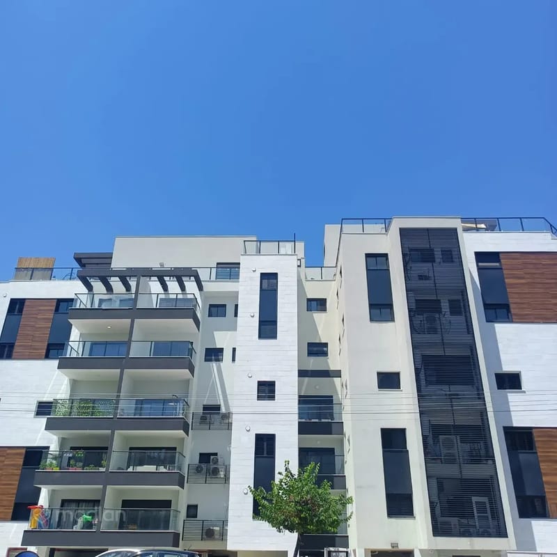 תמונה ממדלן – 3 חדרים • 6,800 ₪, היבנר 14, כפר גנים א', פתח תקווה (1)
