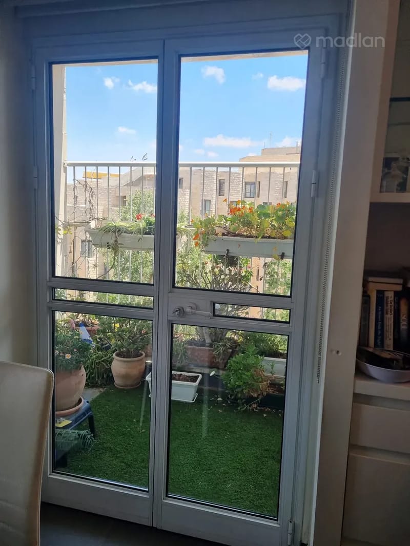Photo from Madlan – 2.5 Rooms • ₪2,980,000, ז'בוטינסקי 21, Komemiyut (Talbieh), Jerusalem (1)
