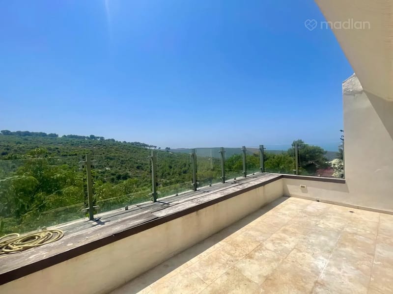 תמונה ממדלן – 6 חדרים • 5,750,000 ₪, שבדיה 51, הוד הכרמל, חיפה (1)