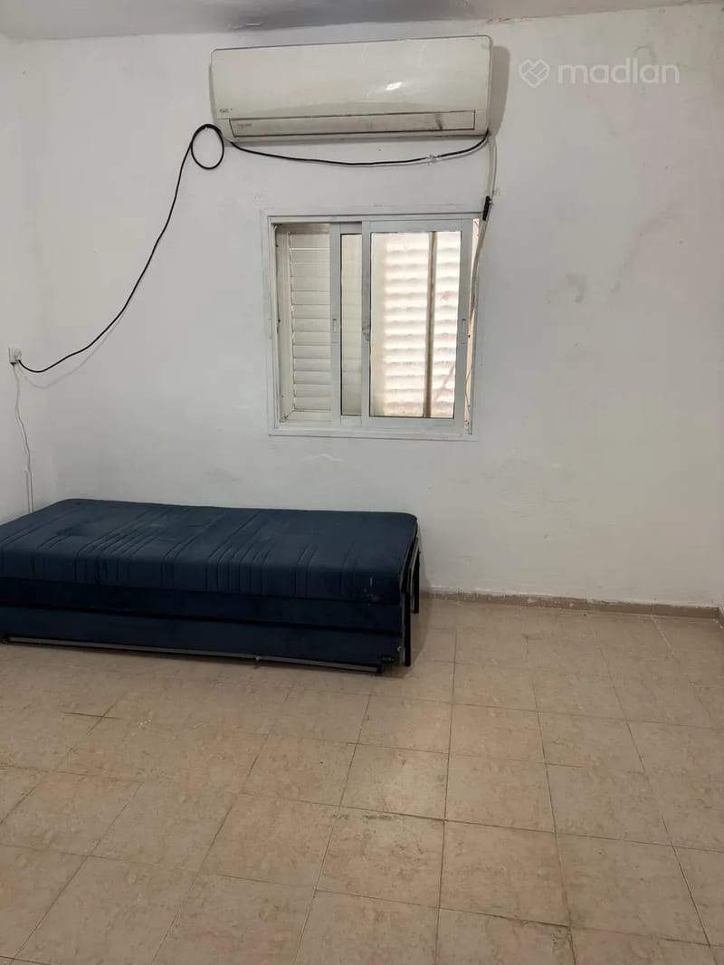 תמונה ממדלן – חדר וחצי • 2,990 ₪, הגולן 19, רמת עמידר, רמת גן (1)