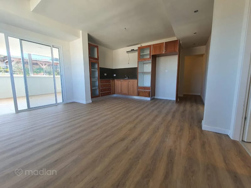 תמונה ממדלן – 3 חדרים • 6,750 ₪, הפלמ"ח 14, הל"ה, גבעתיים (1)