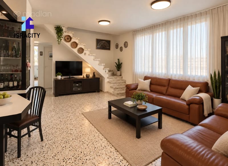 תמונה ממדלן – 4.5 חדרים • 3,290,000 ₪, סירקין 11, בורוכוב, גבעתיים (1)