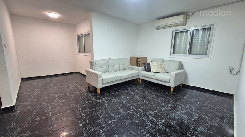 תמונה ממדלן – 3.5 חדרים • 3,000 ₪, שפירא 1, אשקלון (1)
