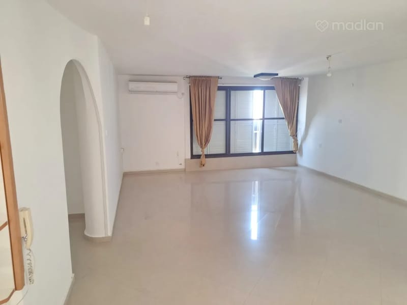 Photo from Madlan – 4 Rooms • ₪6,000, הדרור 5, Kiryat Ono Center, Kiryat Ono (1)