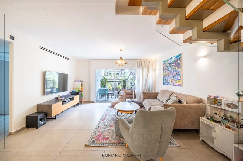 Photo from Madlan – 5 Rooms • ₪5,180,000, ק ק ל 8, Borochov, Givatayim (1)