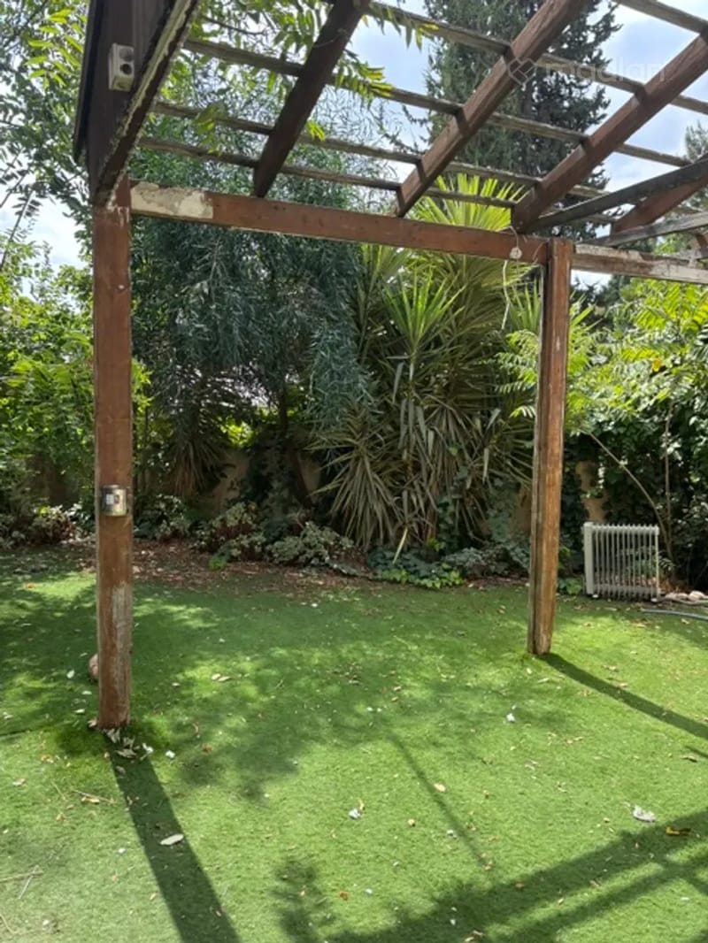 תמונה ממדלן – 4 חדרים • 10,000 ₪, המגיד 15, עמק רפאים (המושבה הגרמנית), ירושלים (1)