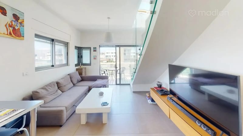 תמונה ממדלן – 4 חדרים • 16,000 ₪, דיזיגוף 196, הצפון הישן - החלק הצפוני, תל אביב (1)
