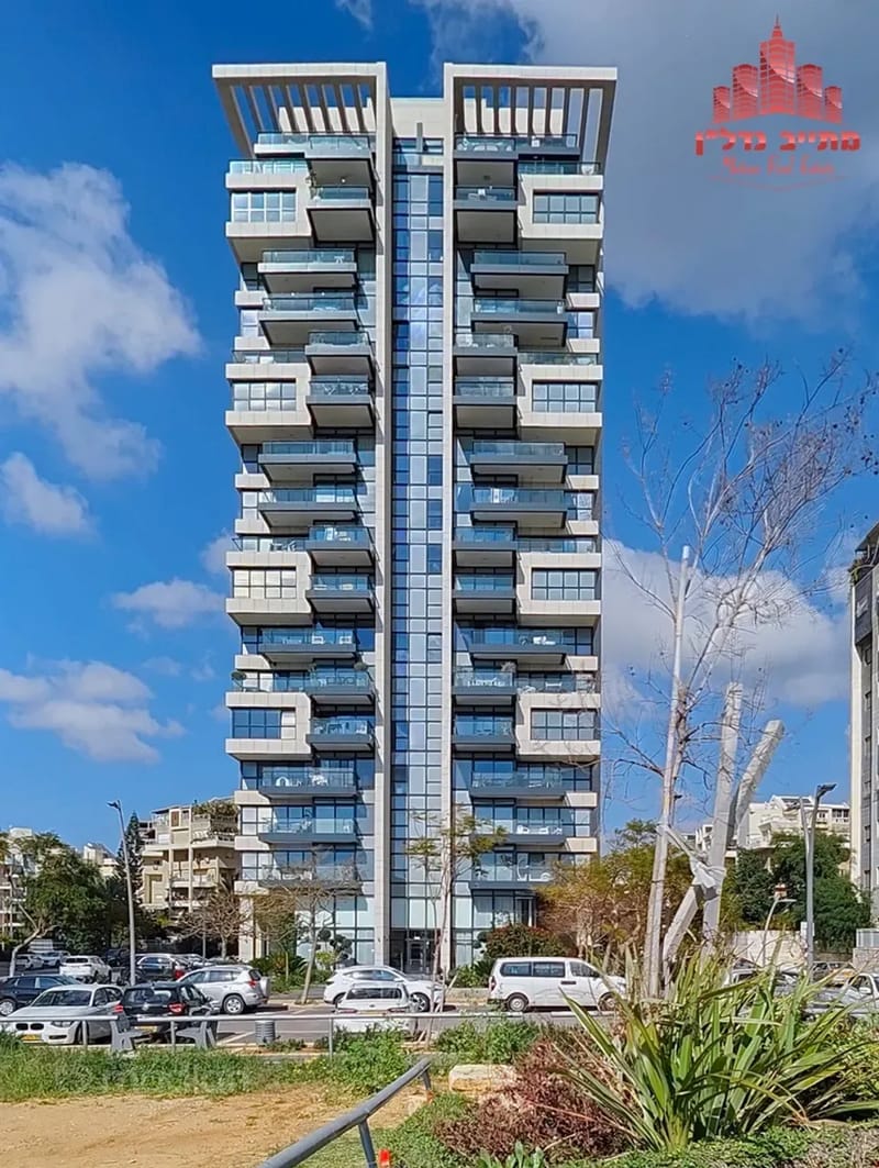 תמונה ממדלן – 5 חדרים • 9,500 ₪, האלוף דוד 11, קריית הלאום, ראשון לציון (1)
