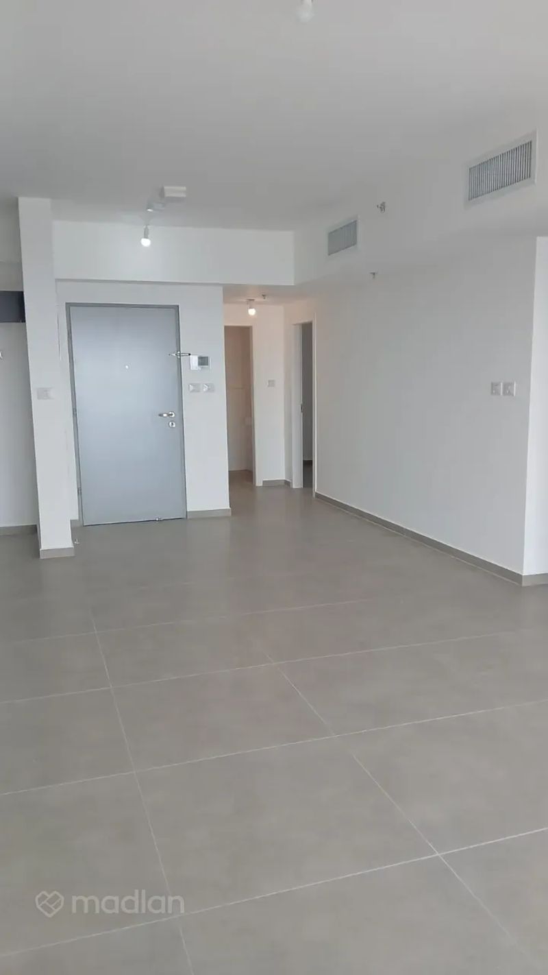 תמונה ממדלן – 5 חדרים • 8,900 ₪, השבטים 6, שכונה דרום מזרח, בת ים (1)
