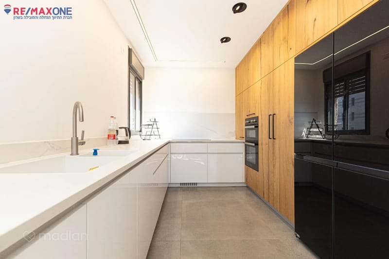 תמונה ממדלן – 5 חדרים • 4,100,000 ₪, העפרוני 1, כפר סבא הצעירה, כפר סבא (1)
