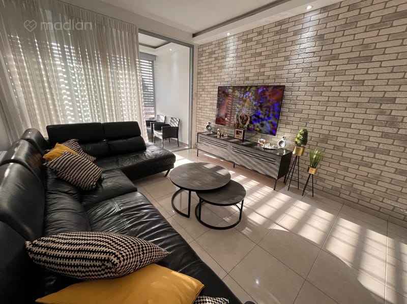 תמונה ממדלן – 3.5 חדרים • 5,600 ₪, המעפילים 15, ניצנה, בת ים (1)
