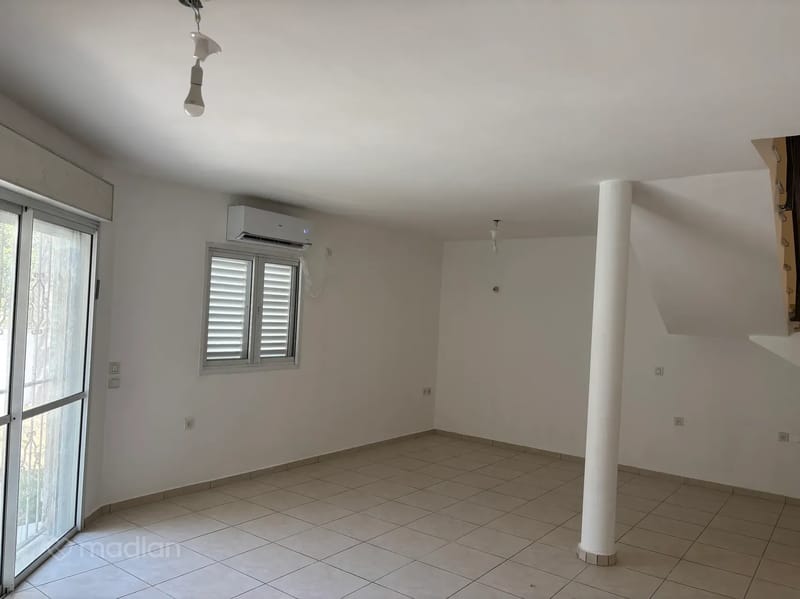תמונה ממדלן – 6 חדרים • 12,000 ₪, השופר 78, הדר גנים, פתח תקווה (1)