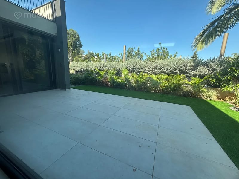 תמונה ממדלן – 6.5 חדרים • 28,000 ₪, האלוף יצחק חופי 49, שיכון צנחנים, רמת גן (1)