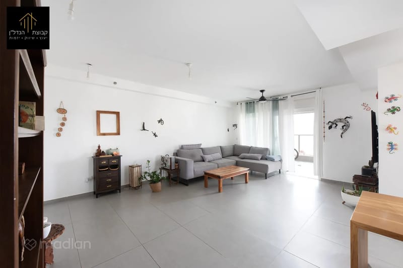 תמונה ממדלן – 4 חדרים • 2,580,000 ₪, מעונות ברכה 12, השומר, ראשון לציון (1)