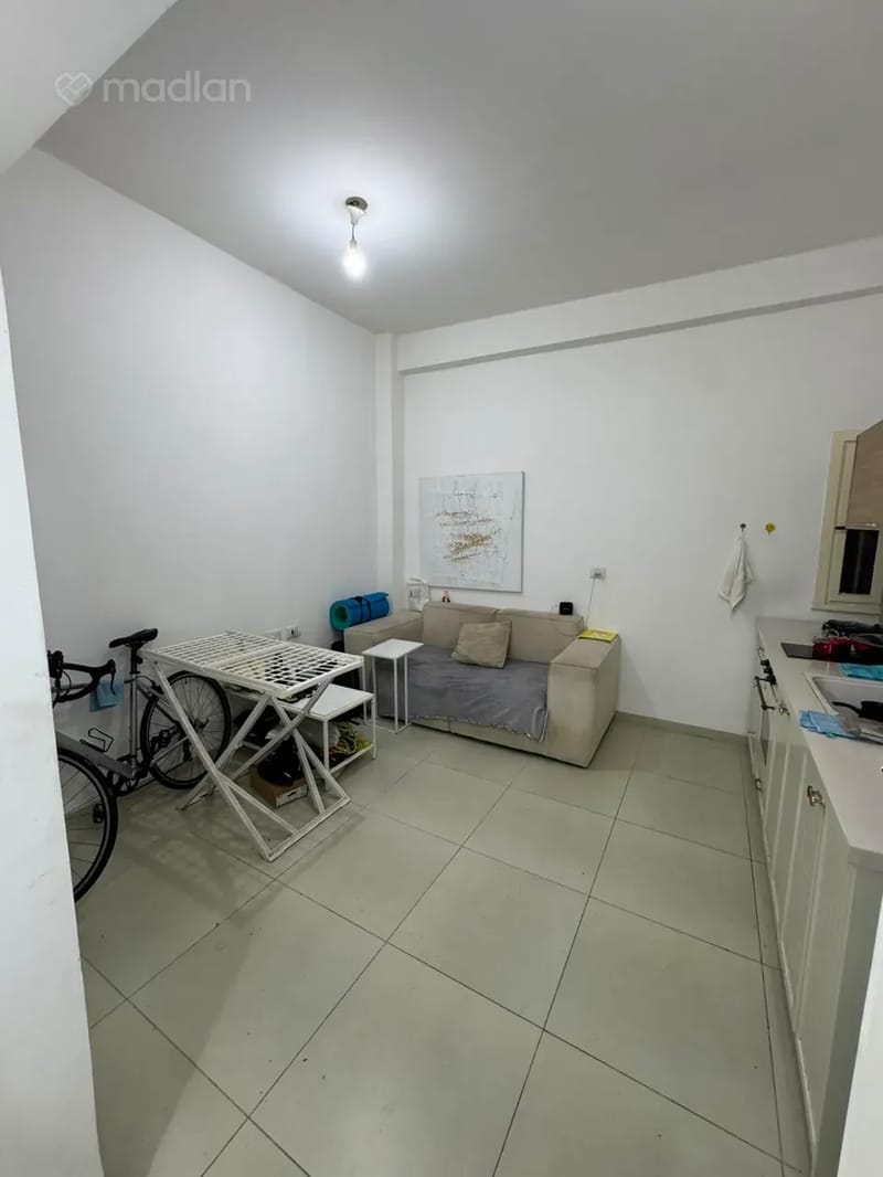 תמונה ממדלן – 2 חדרים • 2,350 ₪, רבי עקיבא 35, המיימוני, חיפה (1)