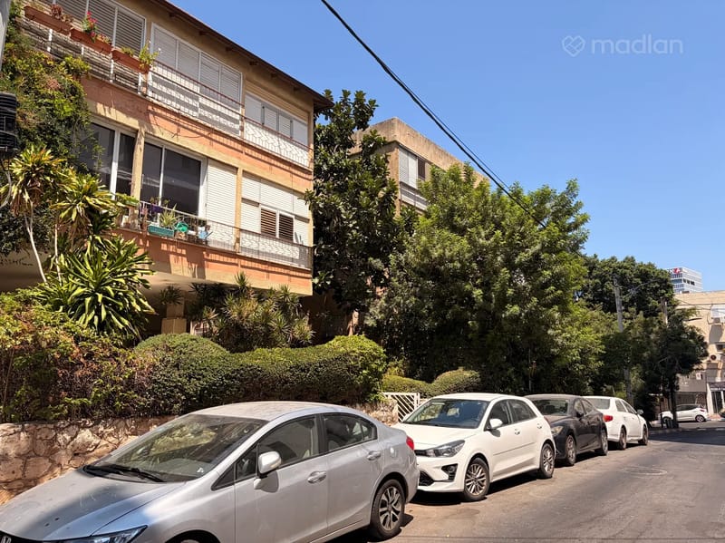 תמונה ממדלן – 3.5 חדרים • 6,500 ₪, ארניה 6, נחלת גנים, רמת גן (1)