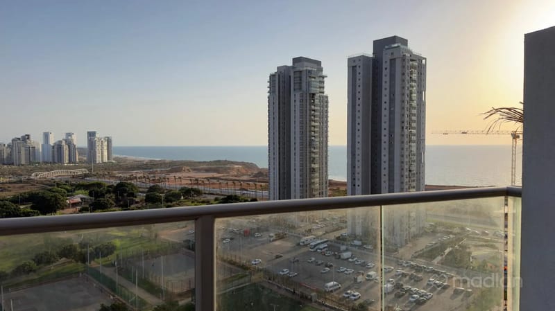 תמונה ממדלן – 6 חדרים • 5,490,000 ₪, רזניק 9, גלי הים, נתניה (1)