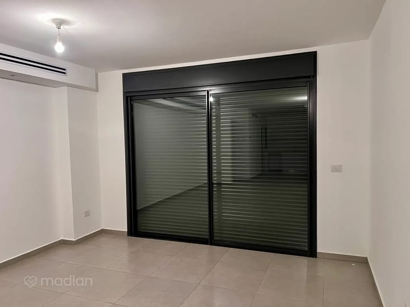 תמונה ממדלן – 4 חדרים • 7,650 ₪, העמק 3, האקליפטוס, באר יעקב (1)