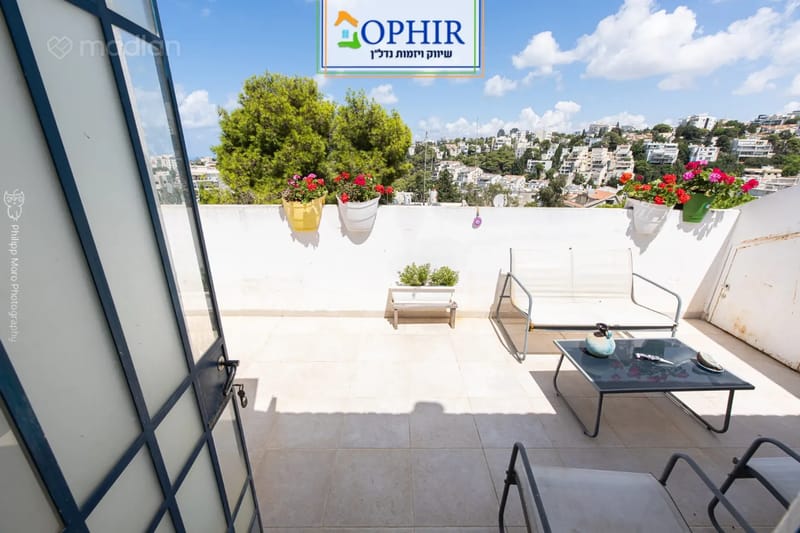 תמונה ממדלן – 5.5 חדרים • 3,290,000 ₪, לאה 30, כרמליה, חיפה (1)