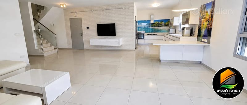 Photo from Madlan – 5 Rooms • ₪9,500, חזון איש 21, Rehovot HaTze'ira, Rehovot (1)