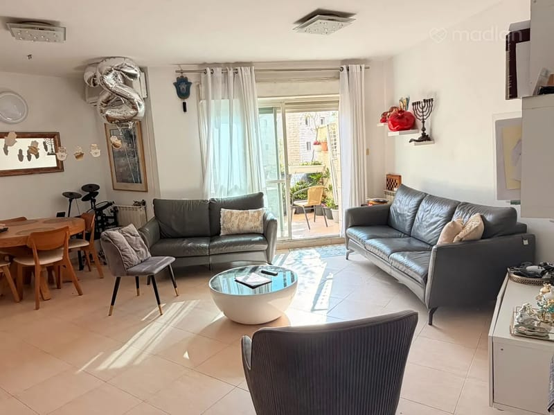 תמונה ממדלן – 4 חדרים • 8,800 ₪, דרך חברון 75, תלפיות, ירושלים (1)