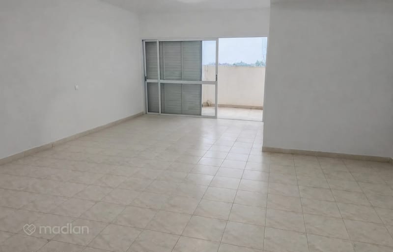תמונה ממדלן – 4 חדרים • 6,000 ₪, כץ 1, המרכז השקט, פתח תקווה (1)