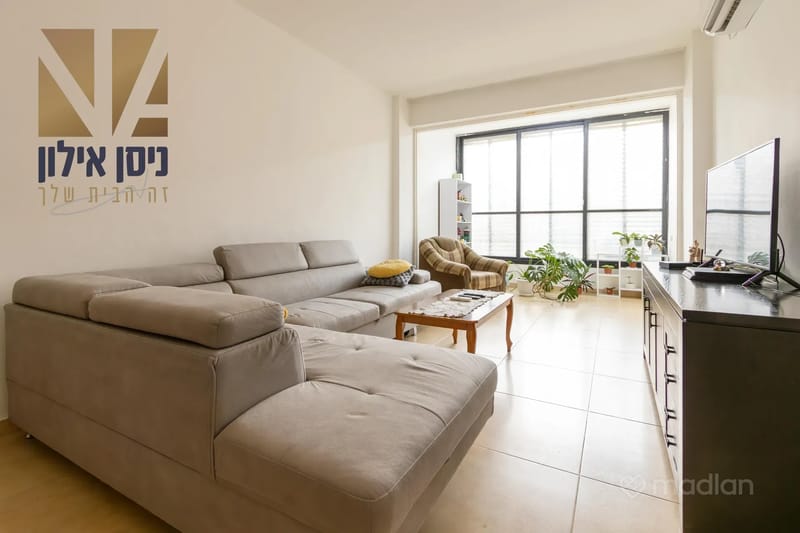 תמונה ממדלן – 4 חדרים • 1,900,000 ₪, חפץ חיים 20, המרכז השקט, פתח תקווה (1)
